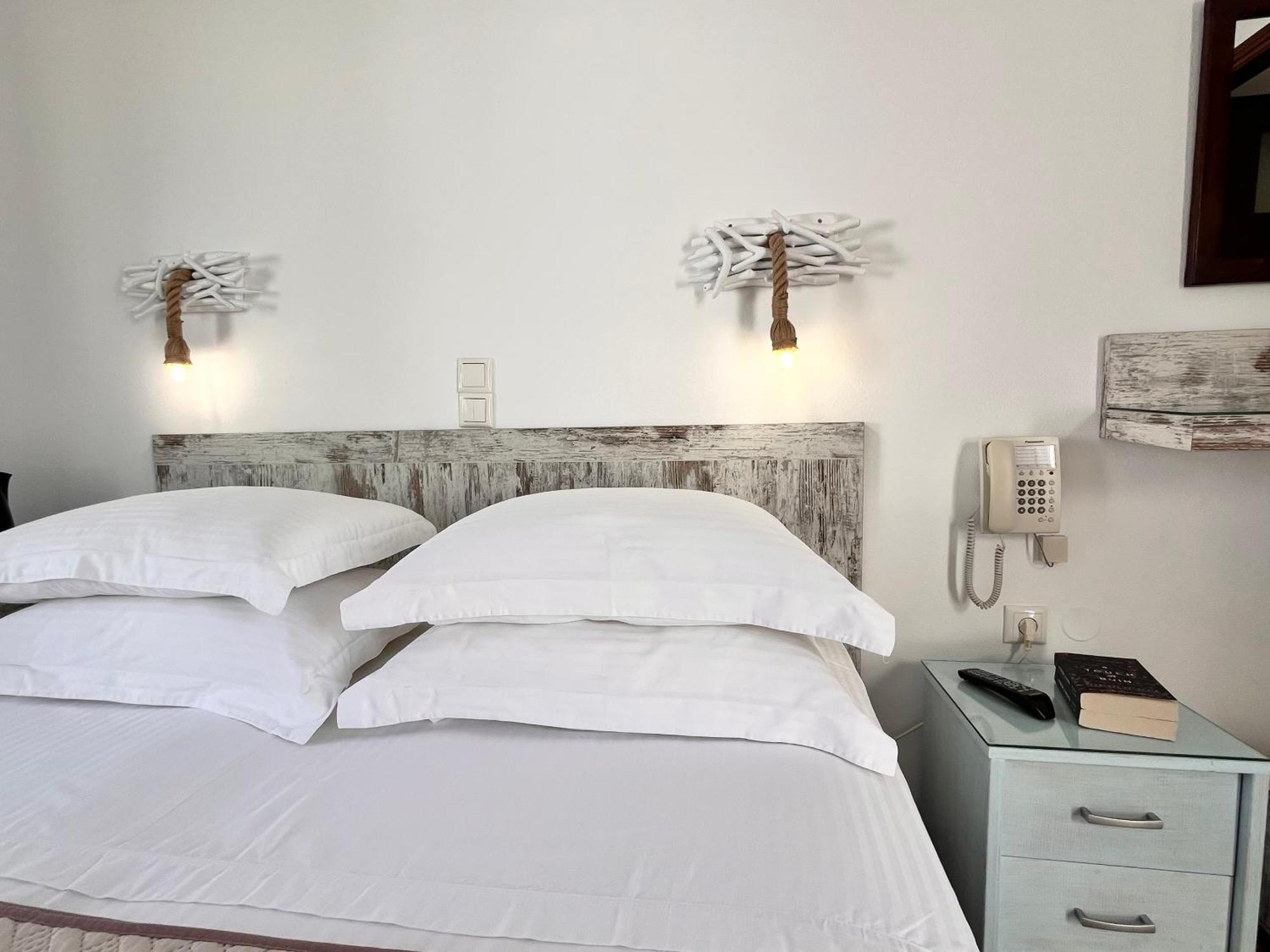 Christina Hotel, Adults Only, Heated Salt Water Pool Náousa Kamer foto