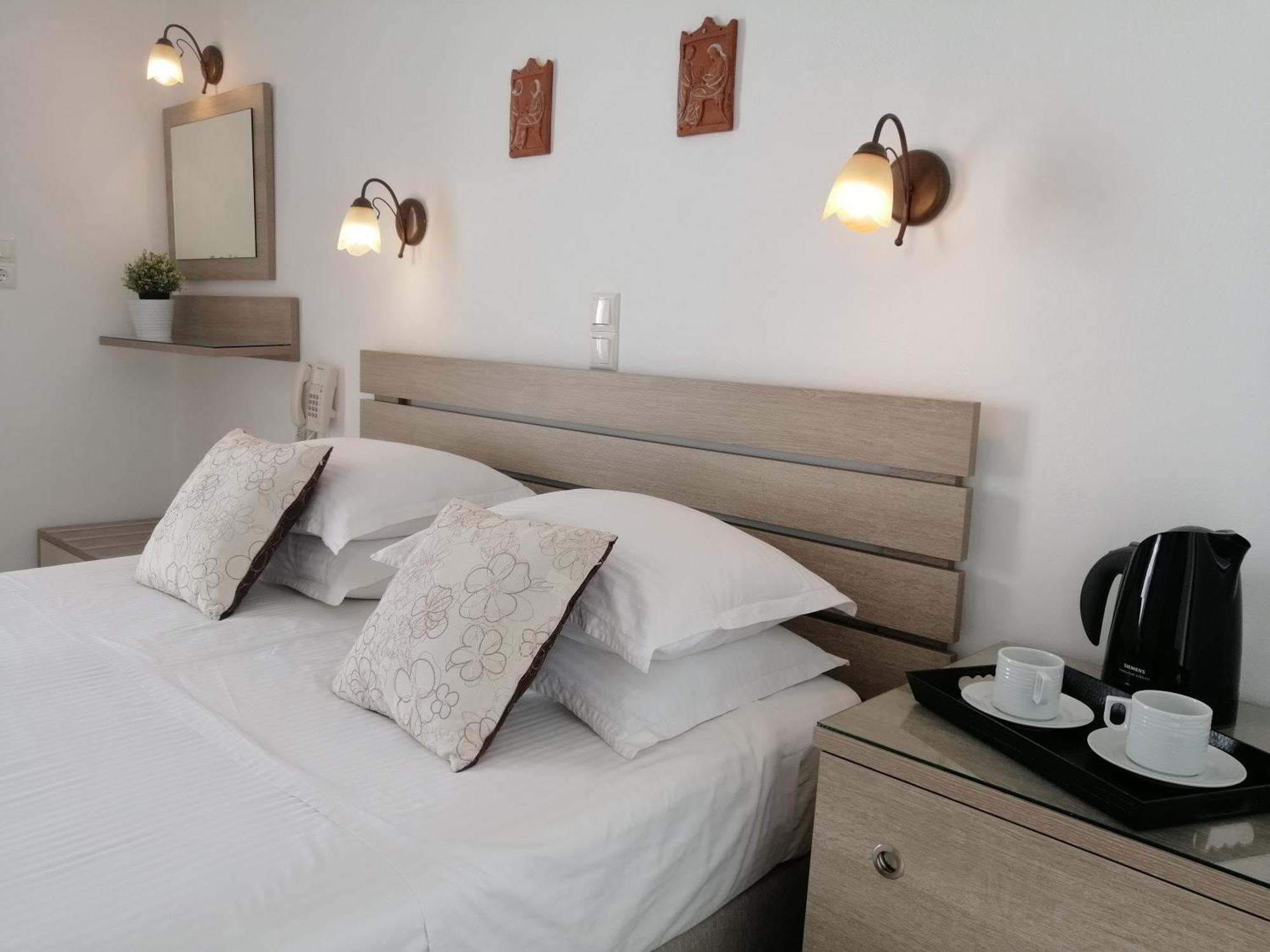 Christina Hotel, Adults Only, Heated Salt Water Pool Náousa Kamer foto