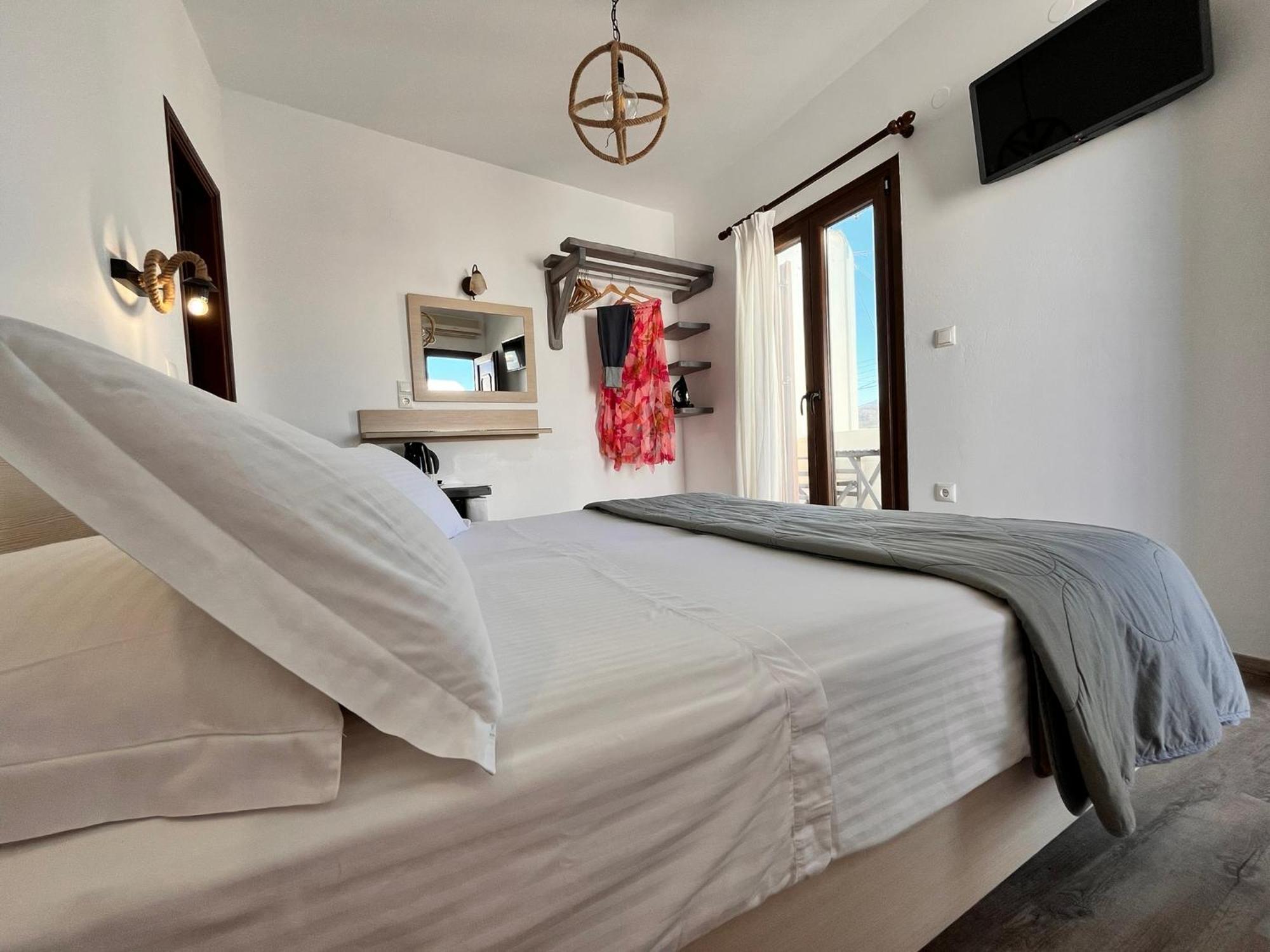 Christina Hotel, Adults Only, Heated Salt Water Pool Náousa Kamer foto