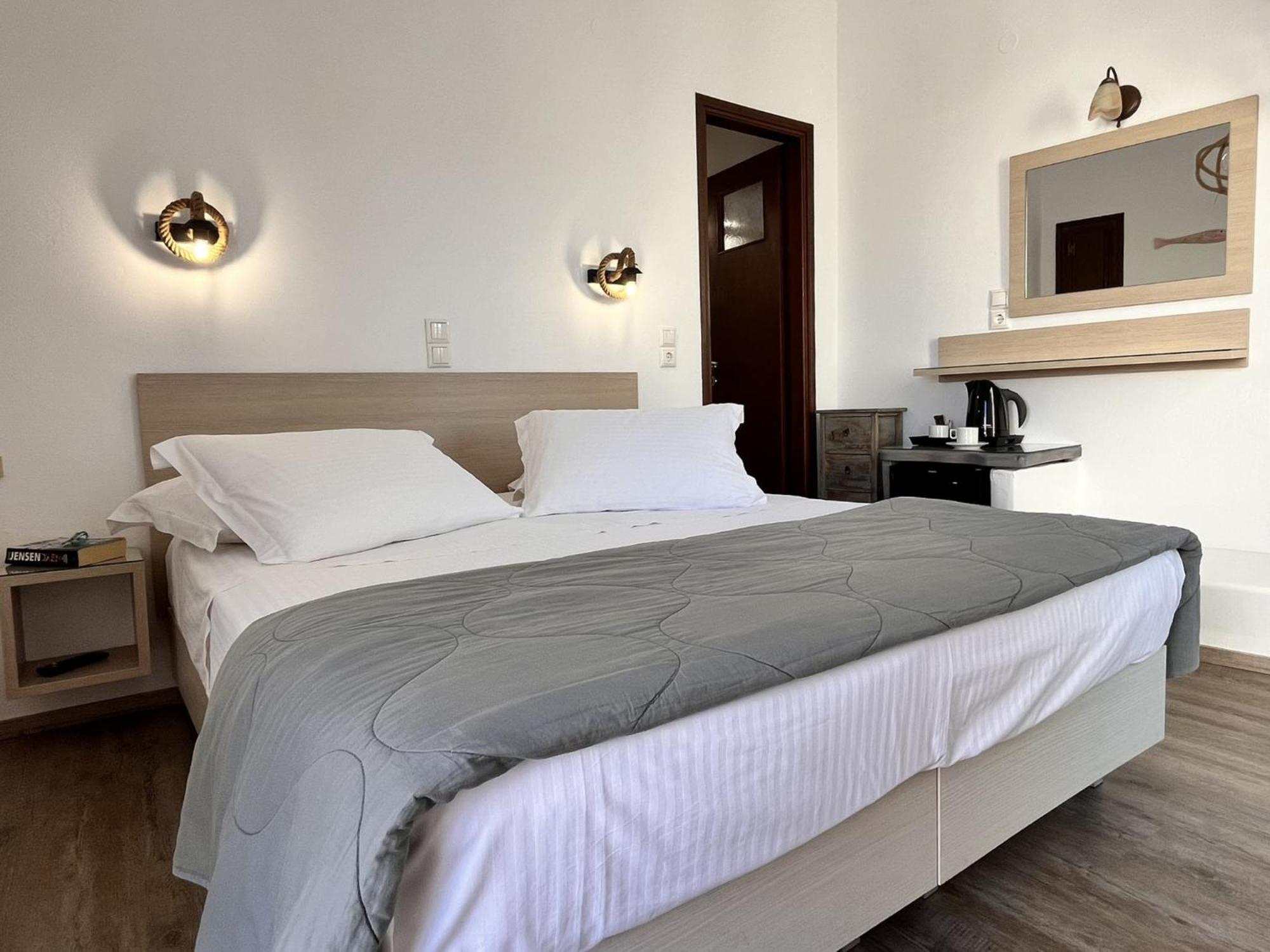 Christina Hotel, Adults Only, Heated Salt Water Pool Náousa Kamer foto