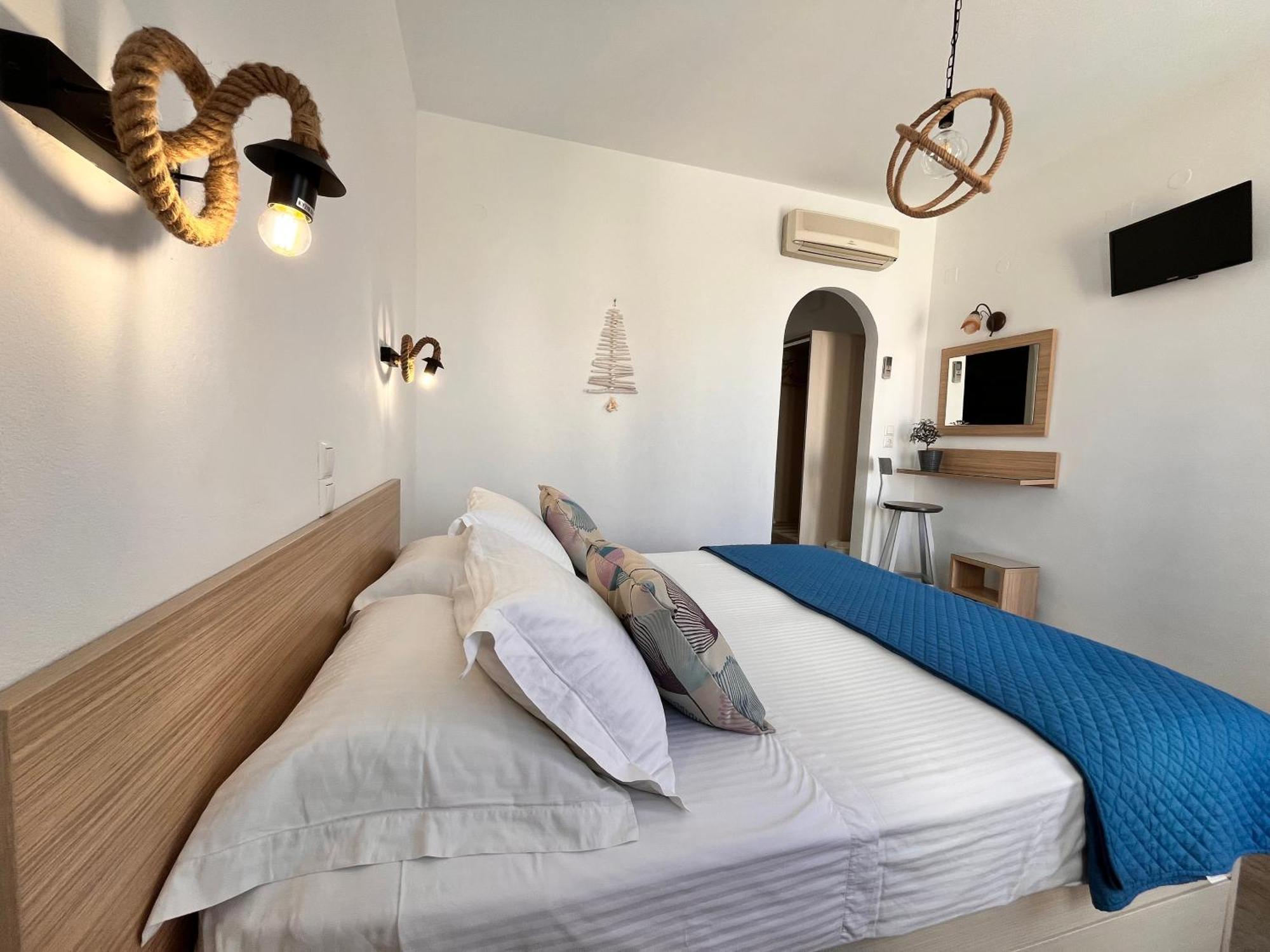 Christina Hotel, Adults Only, Heated Salt Water Pool Náousa Kamer foto